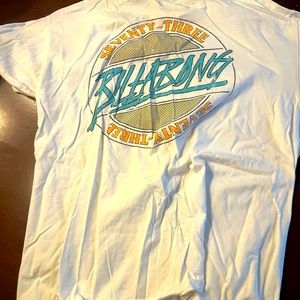 Billabong surf tee size large